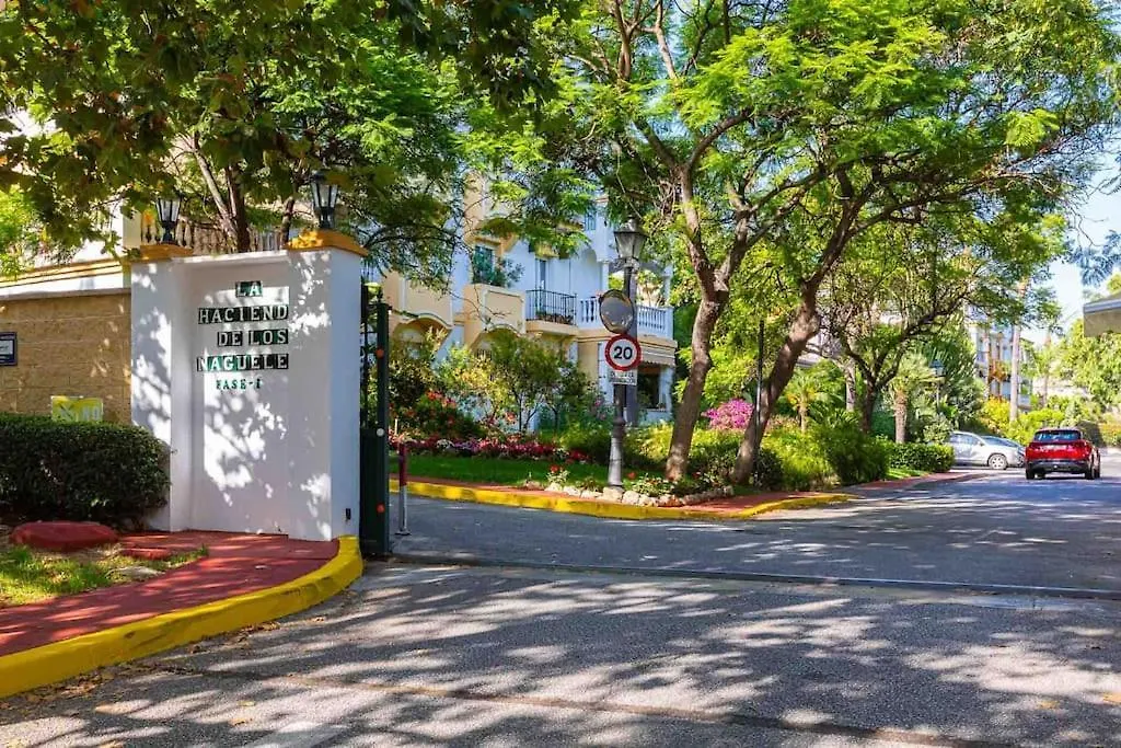 Sunny Golden Mile Apartment Marbella