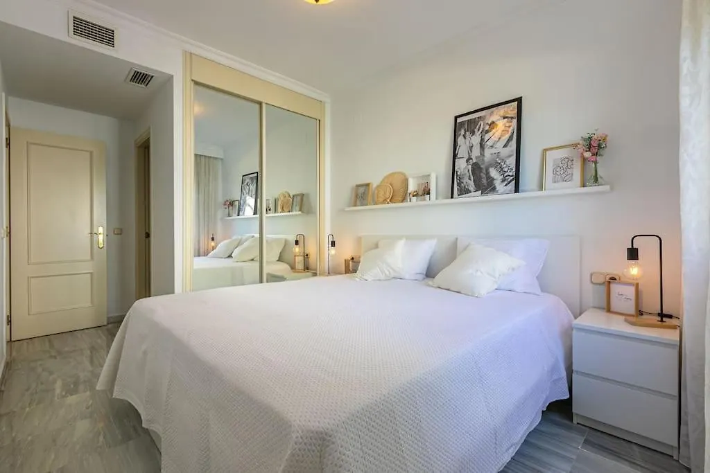 Sunny Golden Mile Apartment Marbella