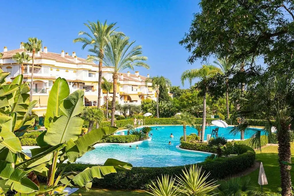 Sunny Golden Mile Apartment Marbella